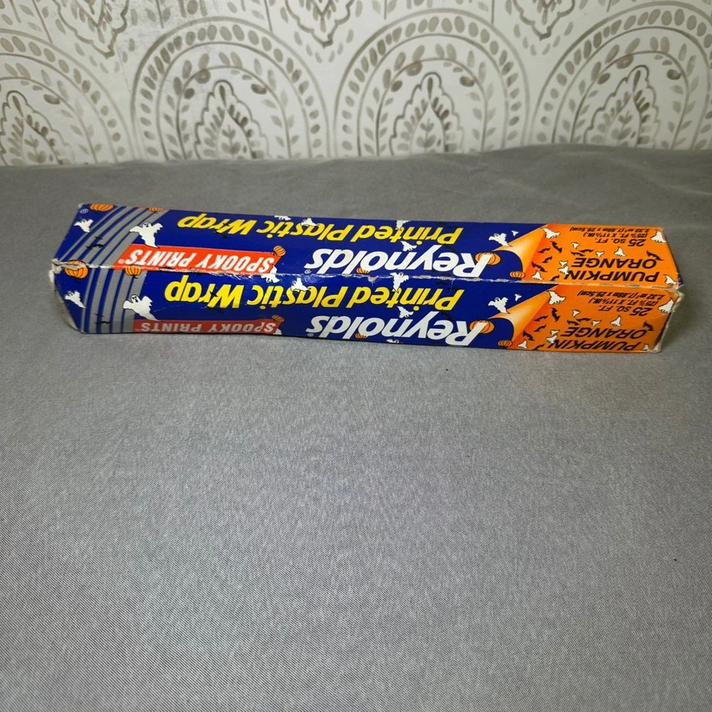 Reynolds Vintage Printed‎ Plastic Wrap Spooky Prints Pumpkin Orange Halloween